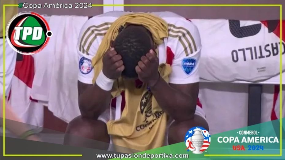 Advíncula salió lesionado en el debut de Perú