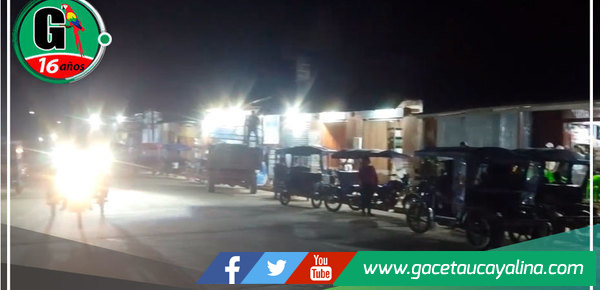 Bolognesi celebra la llegada del alumbrado público nocturno en el distrito de Tahuanía