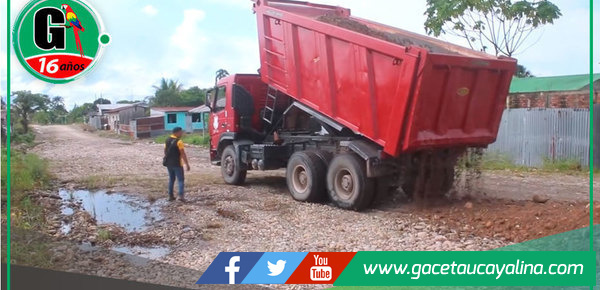 Alcalde Iván Mendoza Jaramillo impulsa el mantenimiento de carreteras de Padre Abad