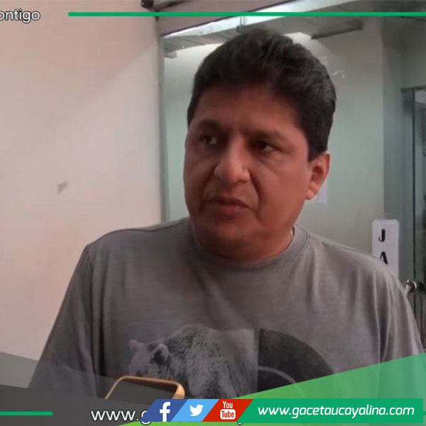 Alcalde Iván Mendoza impulsa la producción de platos biodegradables con hoja de bijao