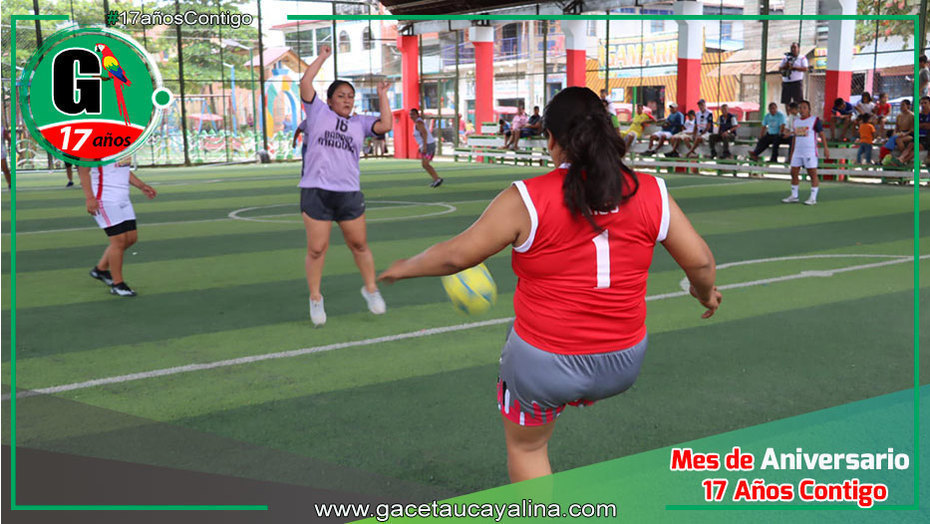 Fútbol femenino corona a campeona a Barrio Maquía en Contamana