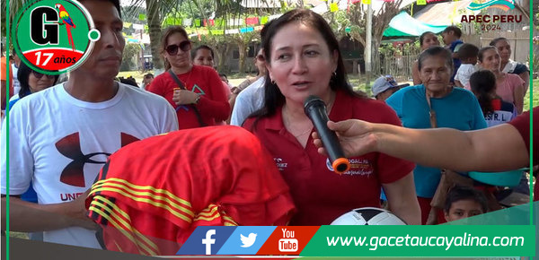 Alcaldesa de Coronel Portillo compromete obras de agua y desagüe durante el 67° aniversario de Isla Libertad