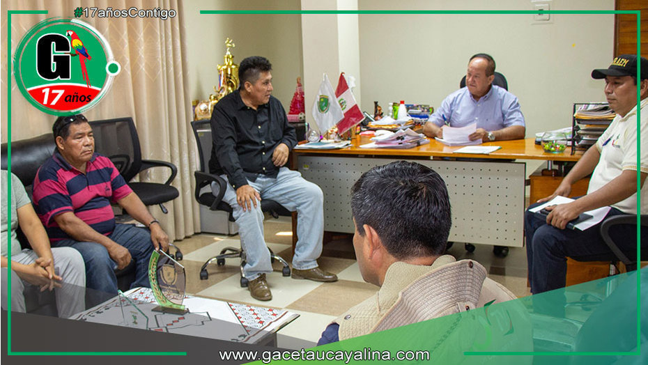 Cámara de Comercio y alcalde discuten carretera Atalaya-Yurúa y mejoras necesarias