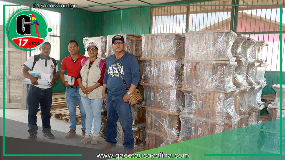 Alcalde de Ucayali entrega mobiliario y anuncia obras en Paoyhan
