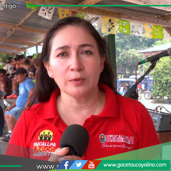 Alcaldesa Janet Castagne celebra aniversario en caserío EGA