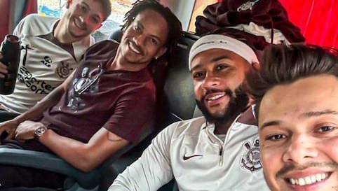 André Carrillo listo para disputar el clásico de Corinthians contra el Sao Paulo
