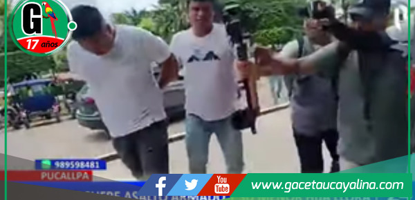 Madre asaltada frente a sus hijas.