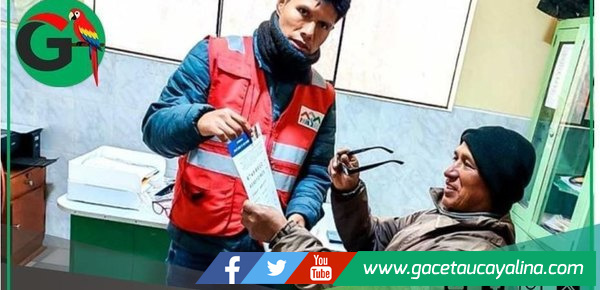 PAIS y MSH donan 4 300 lentes a pobladores rurales de Huánuco.