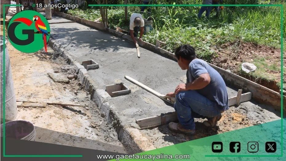 Municipalidad de Ucayali construye nueva vereda peatonal en Contamana