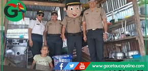 Policías de Belén cruzan el Itaya para llevar esperanza y ayuda.