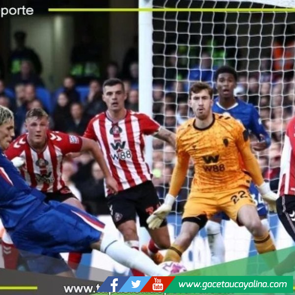 Sunderland da la sorpresa, vence 1-2 al Chelsea y se pone segundo en la Premier