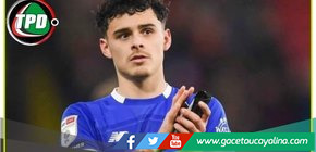 DT de Australia baja el pulgar a Robertson