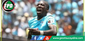 Advíncula entra otra vez en carpeta celeste