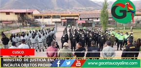 Ministro de Justicia encabeza operativo en penal de Cusco e incauta objetos prohibidos.
