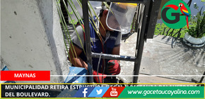 Municipalidad retira estructura ilegal y restaura barandilla del boulevard.