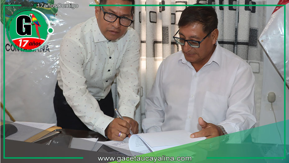 Alcalde de la Provincia de Ucayali firma convenio para Casa Materna