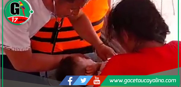 Lancha naufraga en río Urubamba cerca de Atalaya