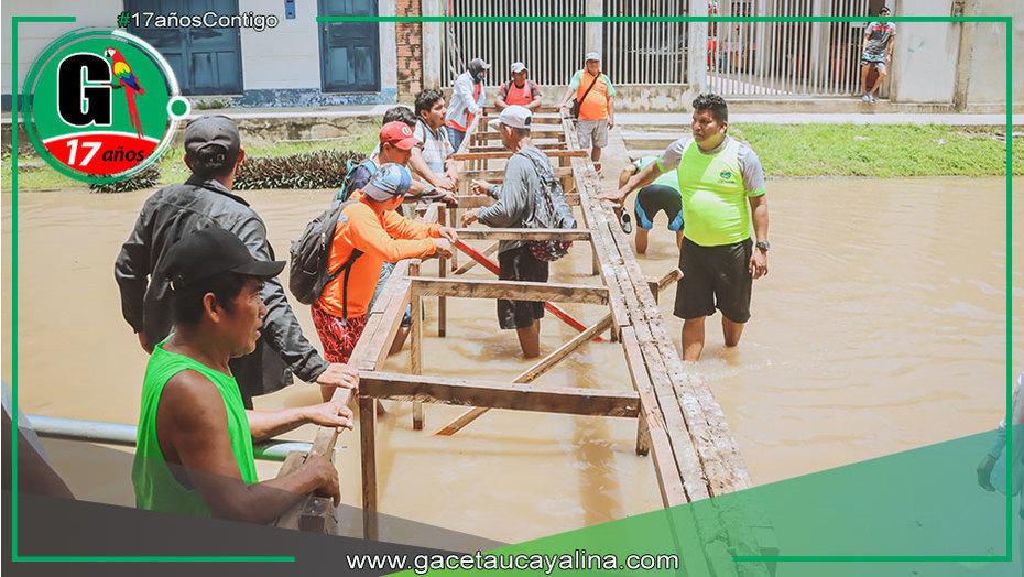 Municipio construye puentes ante inundaciones en Contamana