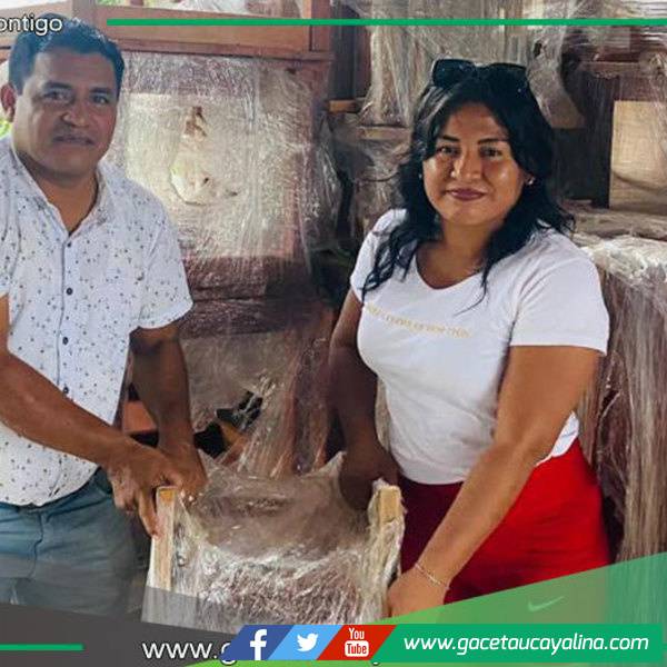 Municipalidad de Ucayali entrega mobiliario escolar a colegio inicial