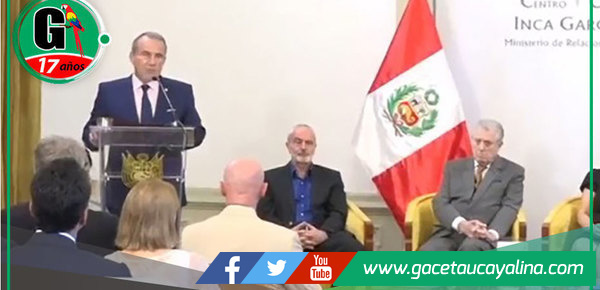  Presentan libro que analiza relaciones exteriores del Perú