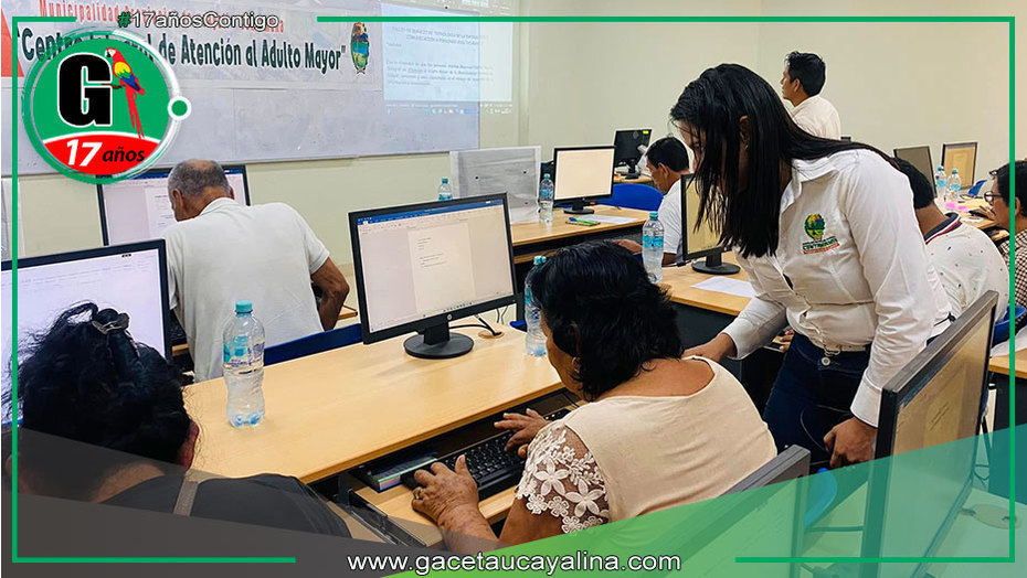 Adultos mayores aprenden tecnología gracias a taller municipal en Contamana