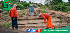Gerente supervisa puente alterno en Asentamiento 8 de Mayo en Contamana