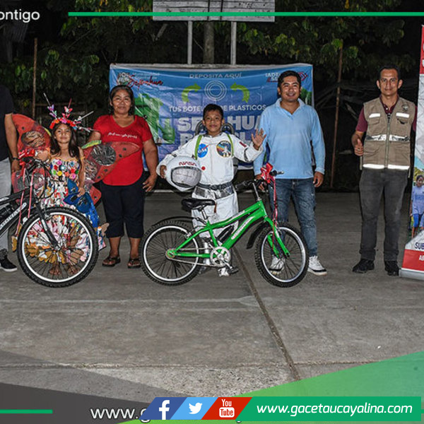 Sepahua realiza concurso de moda con material reciclado