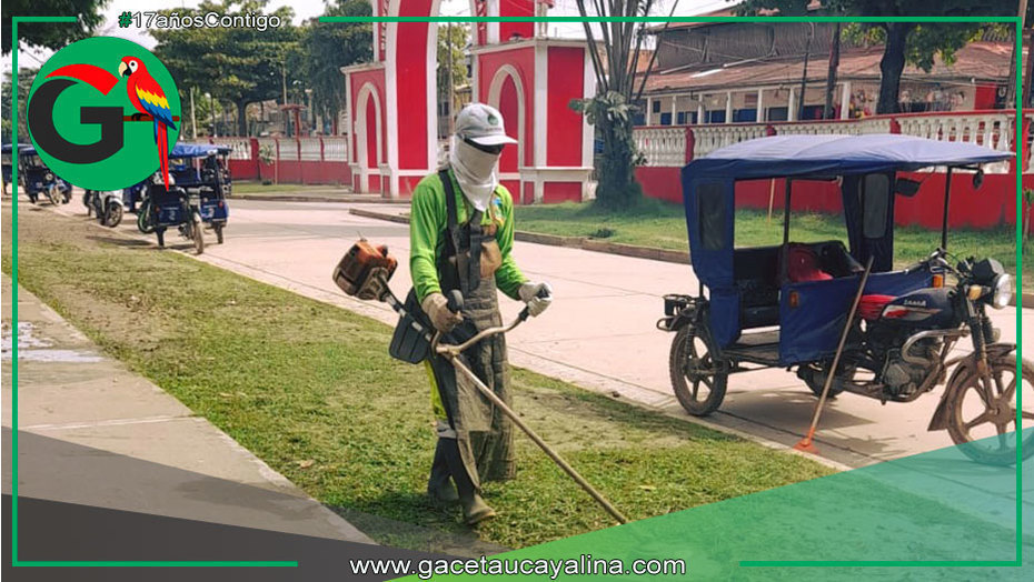 Municipalidad embellece Contamana con limpieza de áreas verdes