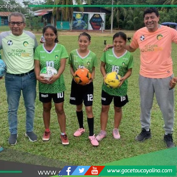 Checho Ibarra y Chumpitaz motivan a jóvenes en Ucayali