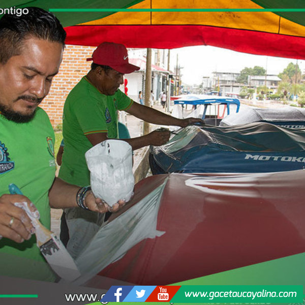 Mototaxistas participan en campaña de placas en Atalaya