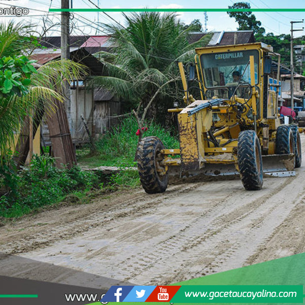 Municipalidad optimiza calle José Olaya con trabajos de nivelación en Contamana