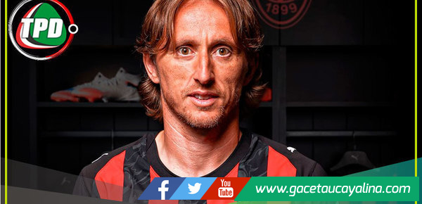 Modrić firma por Milan hasta 2026 con opción para extender