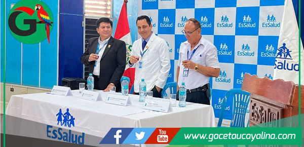 Tomás Santana asume EsSalud Ucayali con enfoque humanizado