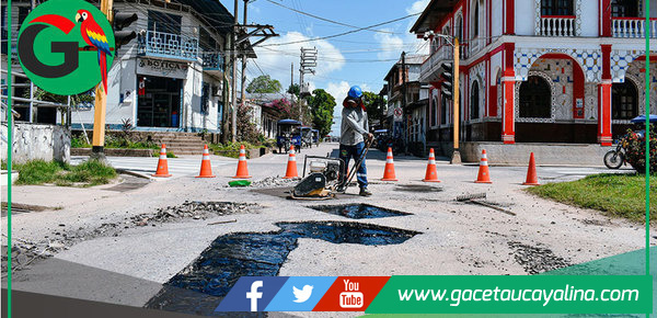 Resanan pavimento flexible en importante vía de Contamana urbana