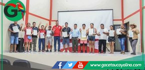 Sepahua entrega Resoluciones AREL a 13 piscicultores locales